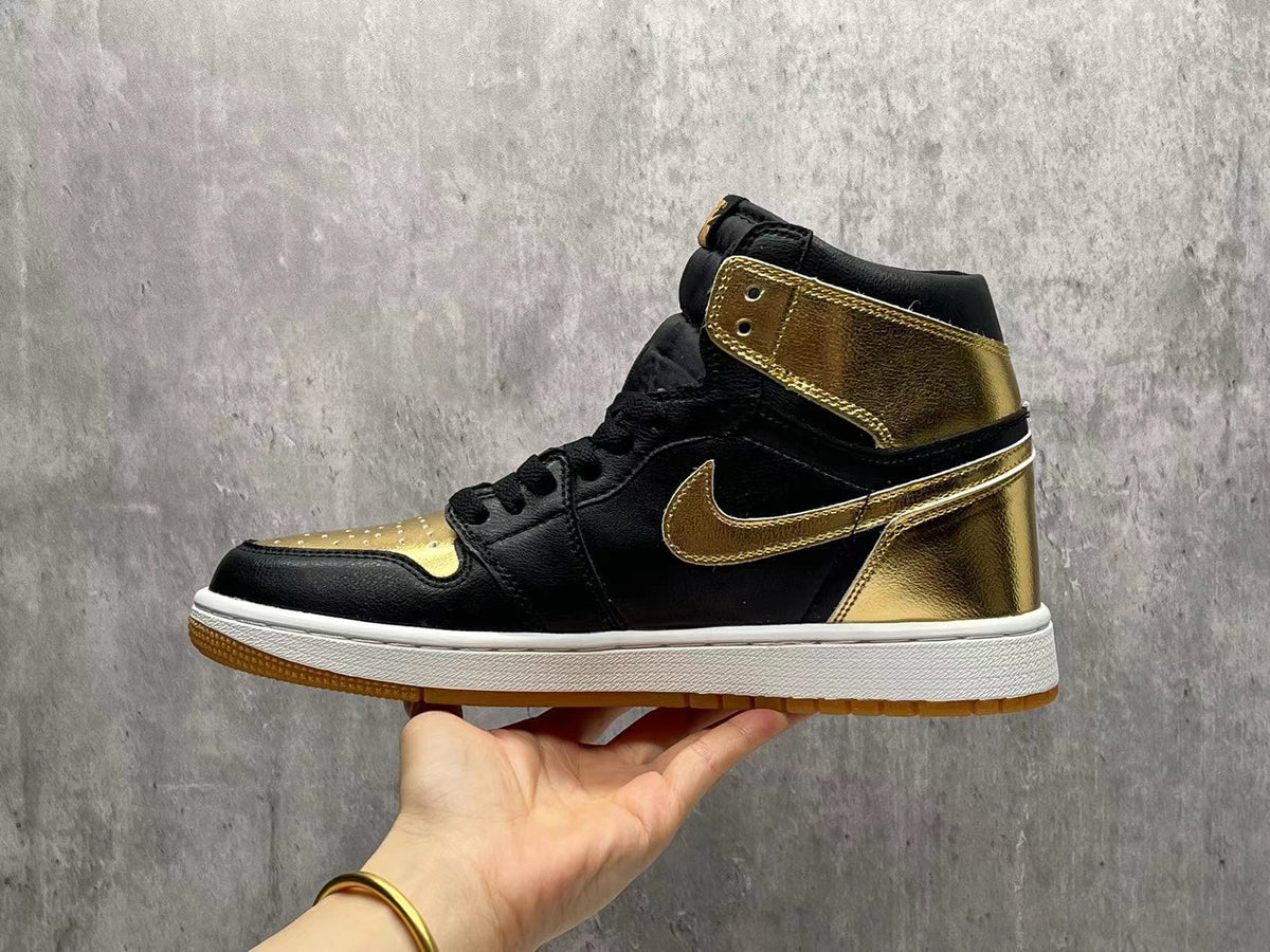 Air Jordan 1 Black/Gold | Gilded Skyline