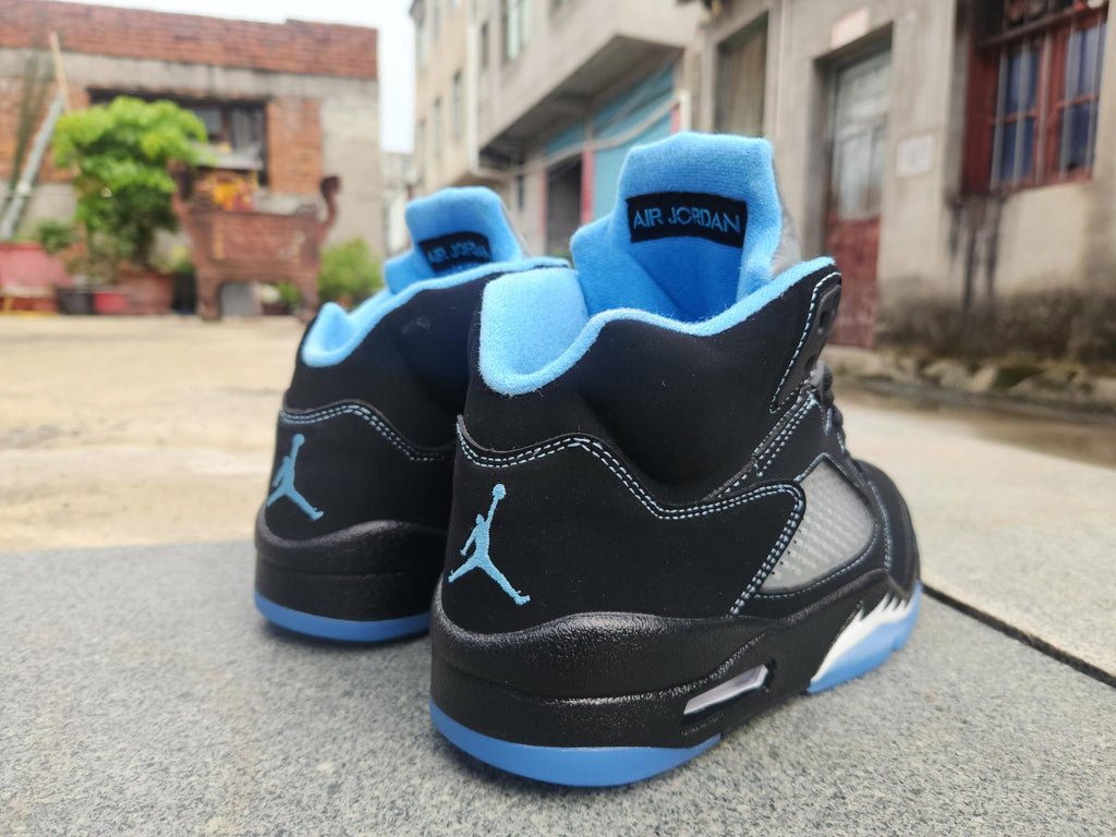 Air Jordan 5 Black / University Blue | Blue Hour Balance