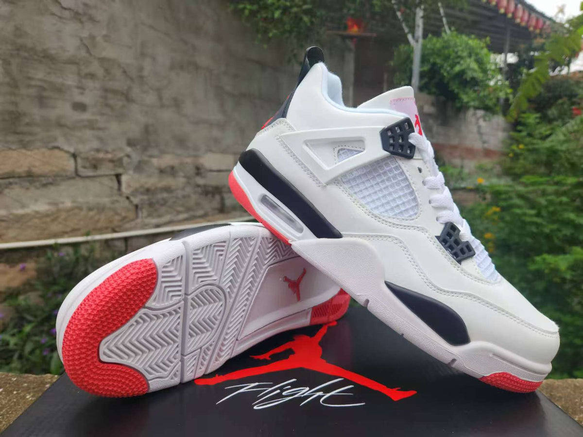 Air Jordan 4 Retro White / Red | Signal Contrast