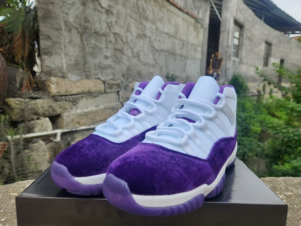 Air Jordan 11 White/Velvet Purple | Amethyst Matinee