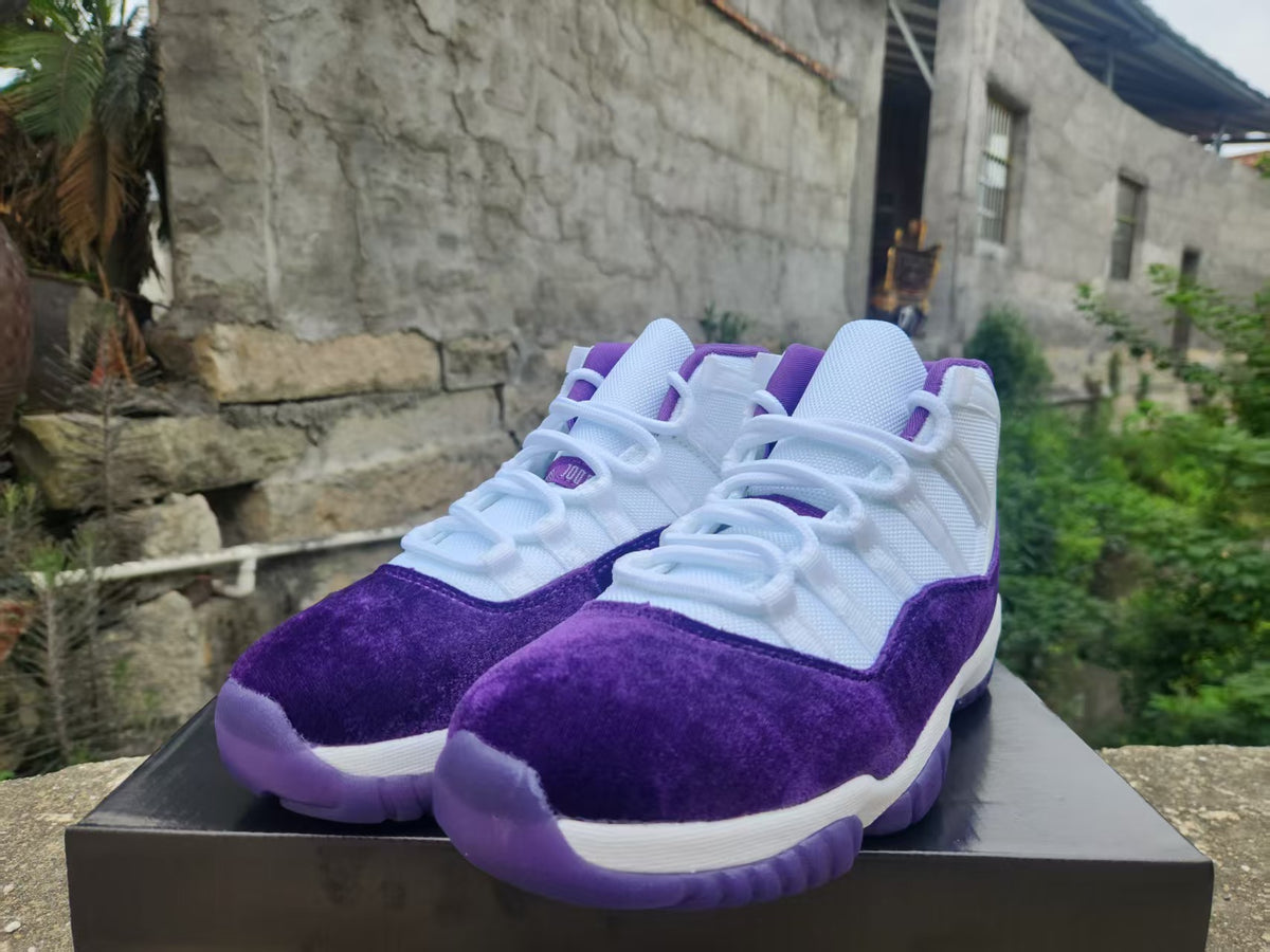 Air Jordan 11 White/Velvet Purple | Amethyst Matinee