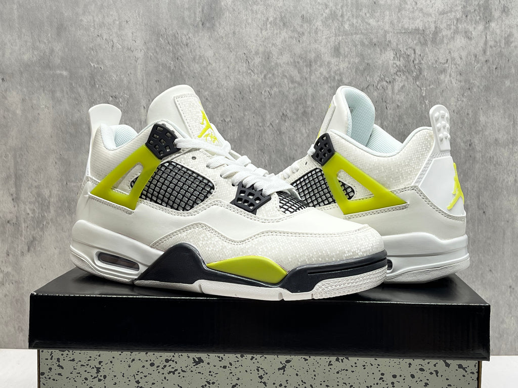 Air Jordan 4 Retro | Chromatic Chapter Styling Edit