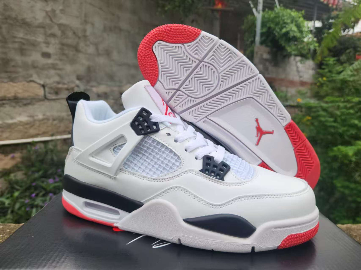 Air Jordan 4 Retro White / Red | Signal Contrast