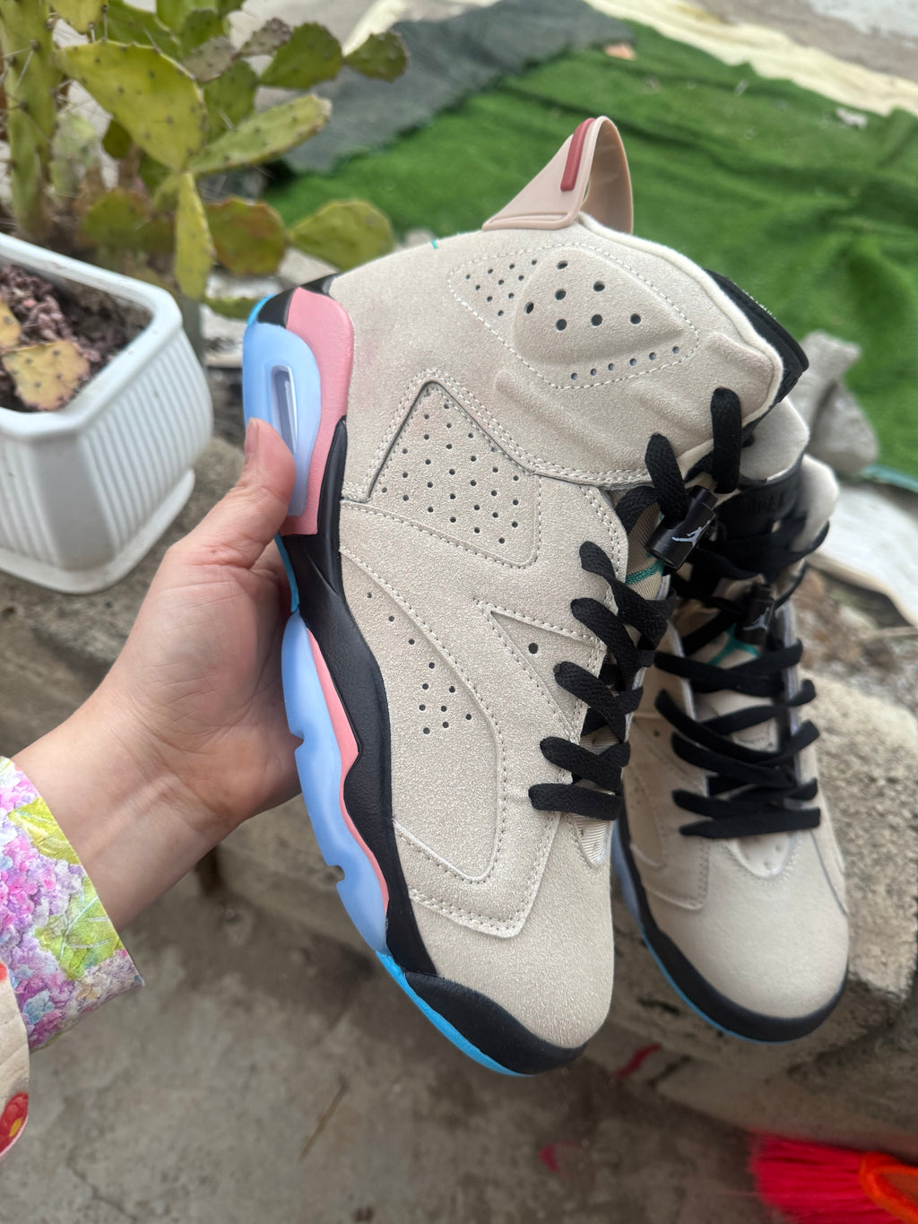 Air Jordan 6 Cream/Green | Verdant Pause